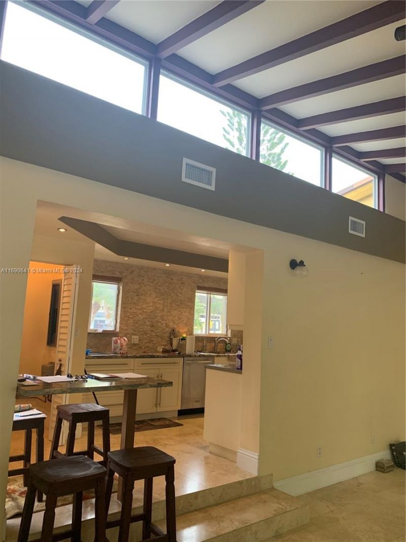 310 191st Ter, Sunny Isles Beach, FL 33160 Photo