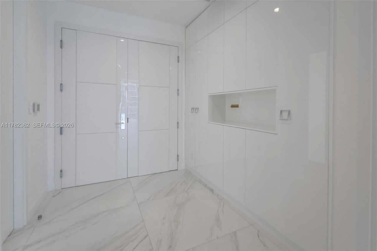 17475 Collins Ave, Unit 1703, Sunny Isles Beach, FL 33160 Photo