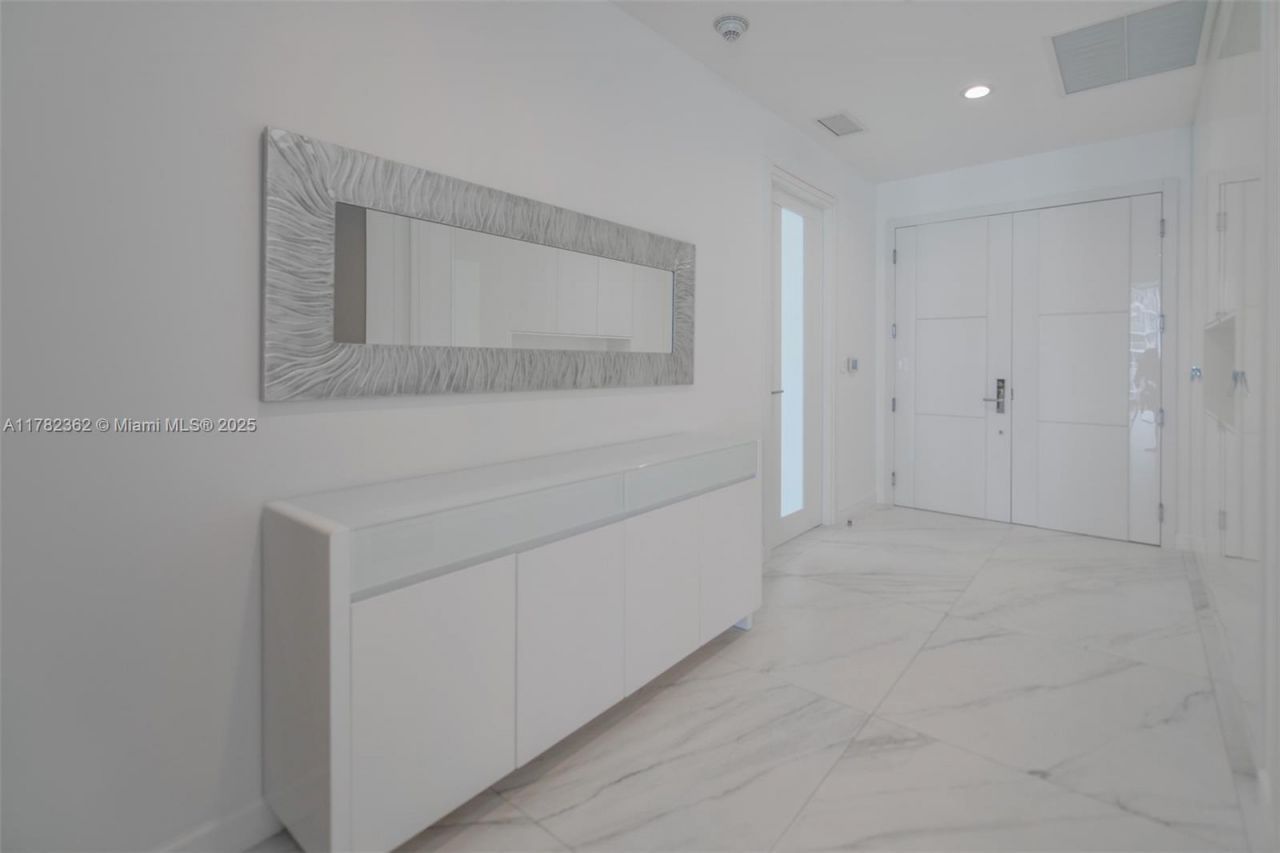 17475 Collins Ave, Unit 1703, Sunny Isles Beach, FL 33160 Photo