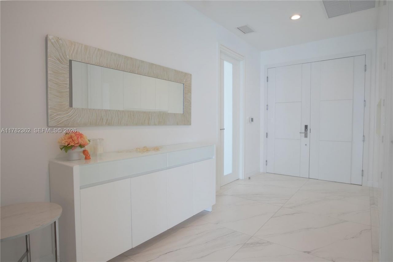 17475 Collins Ave, Unit 1703, Sunny Isles Beach, FL 33160 Photo