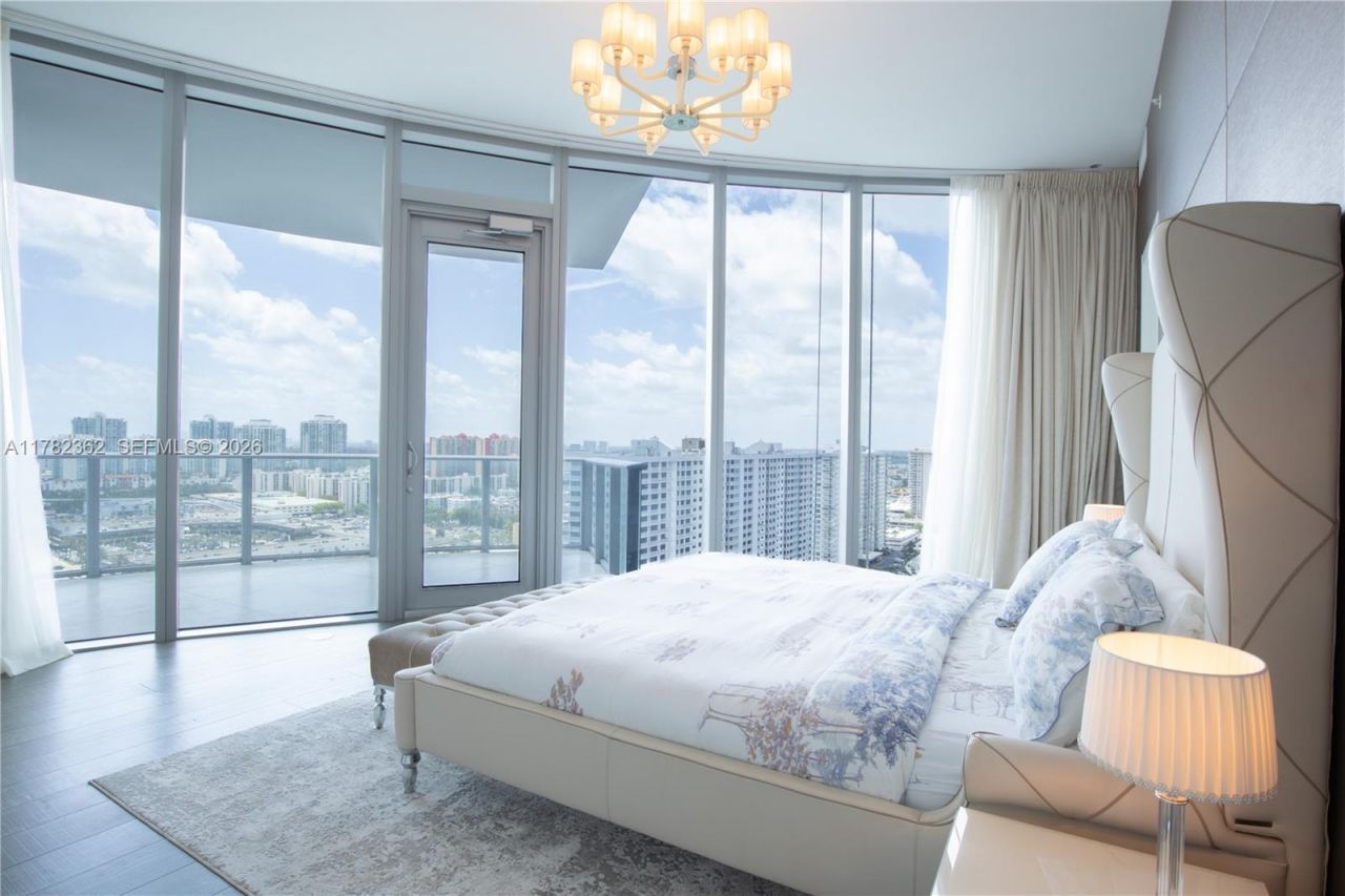 17475 Collins Ave, Unit 1703, Sunny Isles Beach, FL 33160 Photo