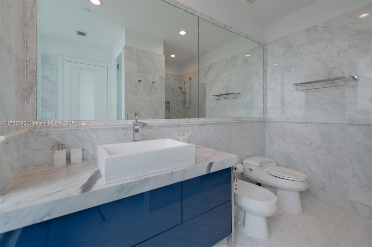 17475 Collins Ave, Unit 1703, Sunny Isles Beach, FL 33160 Photo