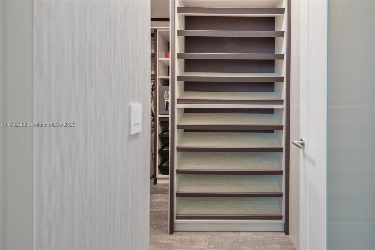 17475 Collins Ave, Unit 1703, Sunny Isles Beach, FL 33160 Photo