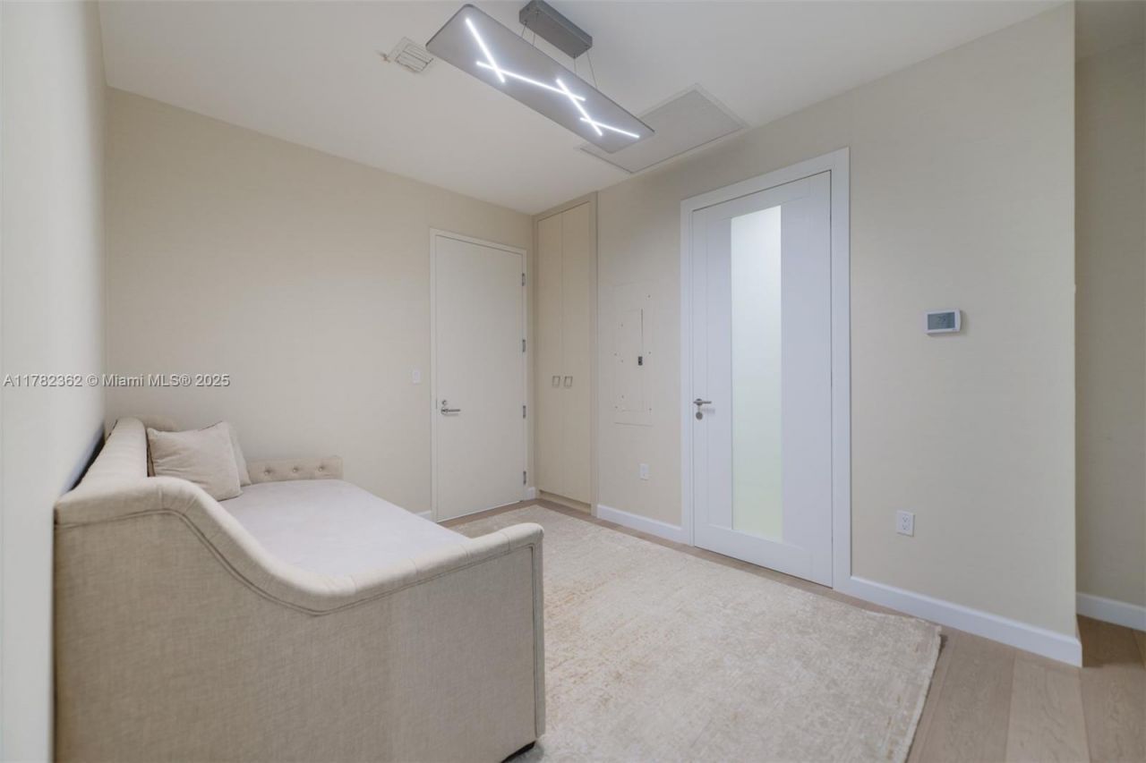 17475 Collins Ave, Unit 1703, Sunny Isles Beach, FL 33160 Photo
