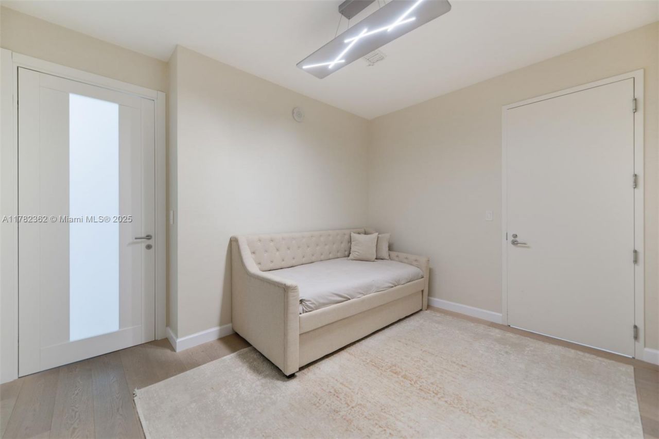 17475 Collins Ave, Unit 1703, Sunny Isles Beach, FL 33160 Photo