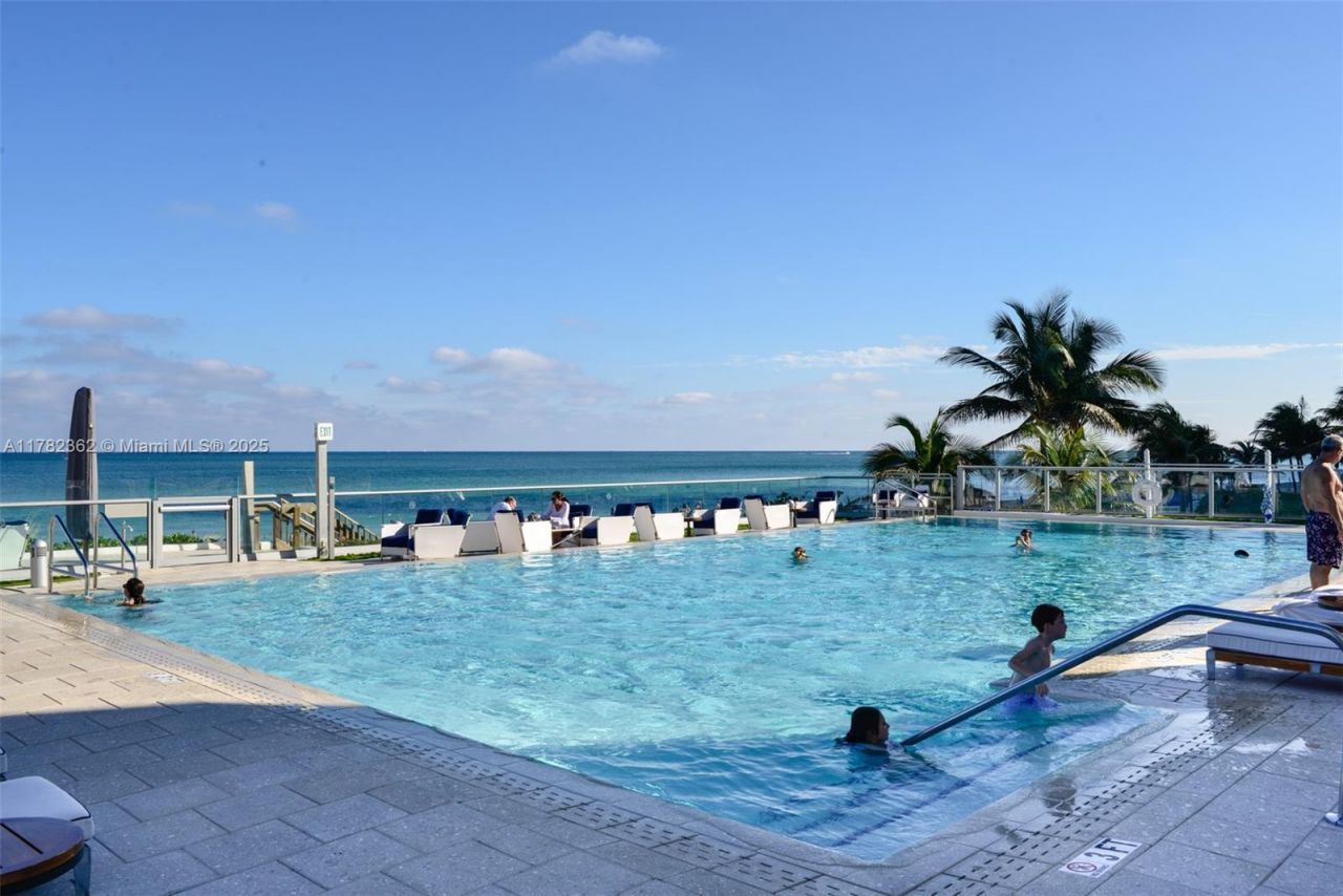 17475 Collins Ave, Unit 1703, Sunny Isles Beach, FL 33160 Photo