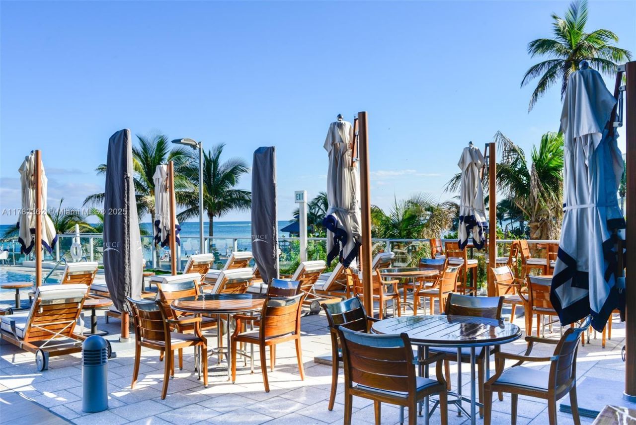 17475 Collins Ave, Unit 1703, Sunny Isles Beach, FL 33160 Photo