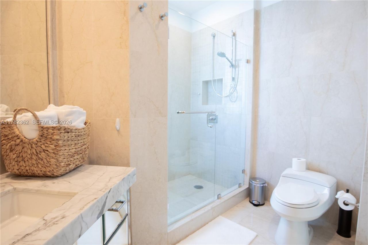 17475 Collins Ave, Unit 1703, Sunny Isles Beach, FL 33160 Photo