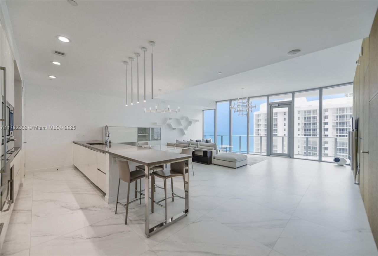 17475 Collins Ave, Unit 1703, Sunny Isles Beach, FL 33160 Photo