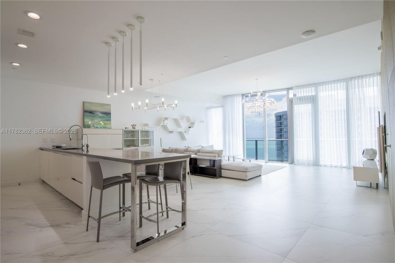 17475 Collins Ave, Unit 1703, Sunny Isles Beach, FL 33160 Photo