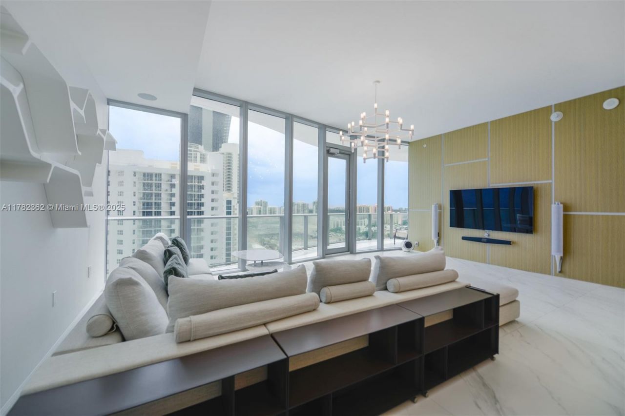 17475 Collins Ave, Unit 1703, Sunny Isles Beach, FL 33160 Photo