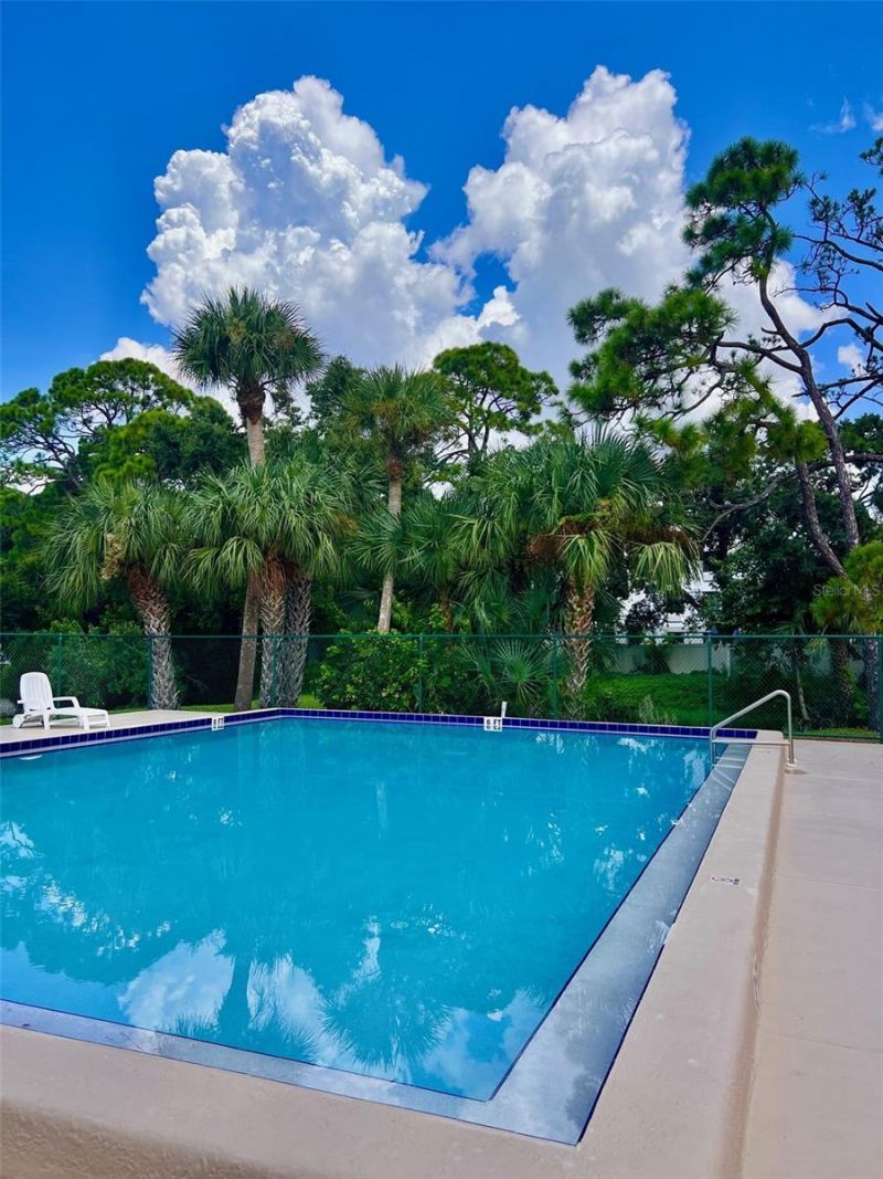 984 Sunridge Drive, Unit J3, Sarasota, FL 34234 Photo