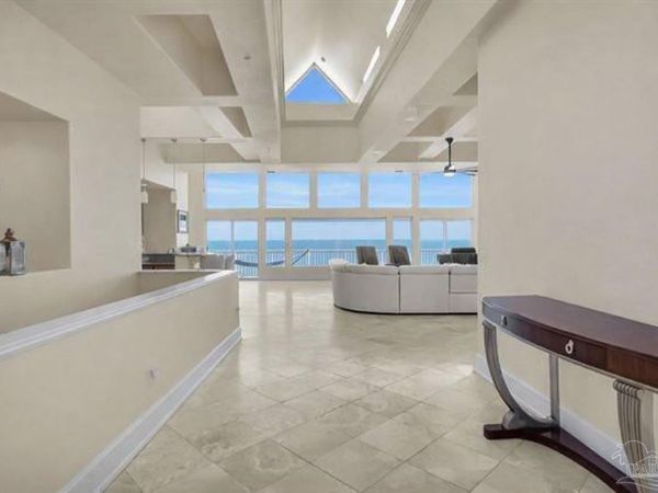 6494 Scenic Hwy, Pensacola, FL 32504