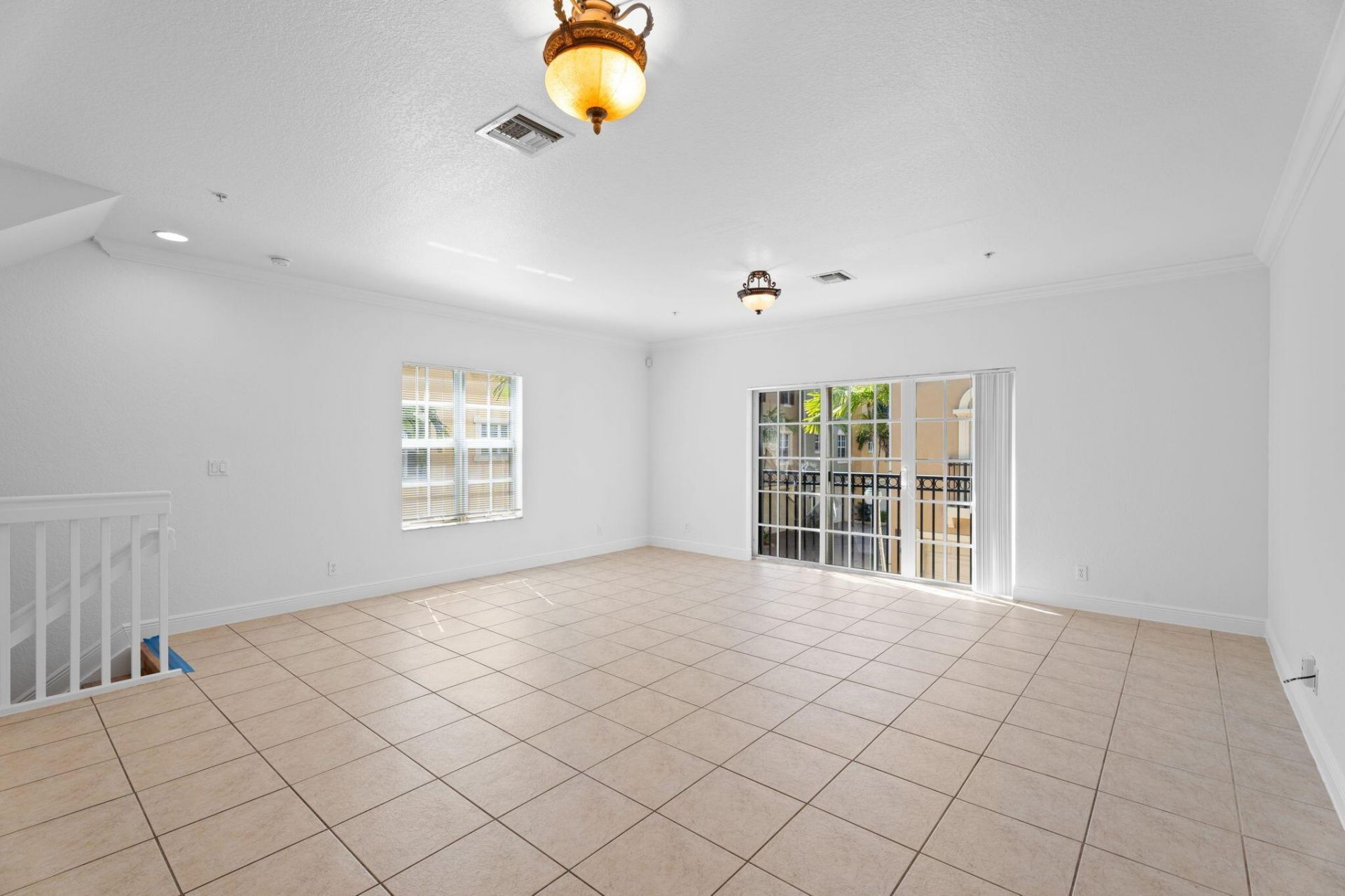 601 S Federal Highway, Unit 34, Lake Worth Beach, FL 33460 Photo