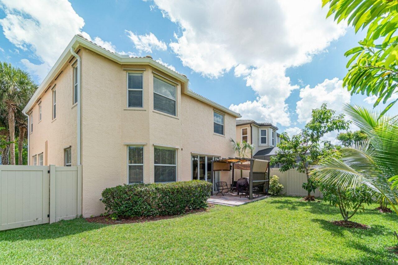 9885 Woodworth Court, Wellington, FL 33414 Photo