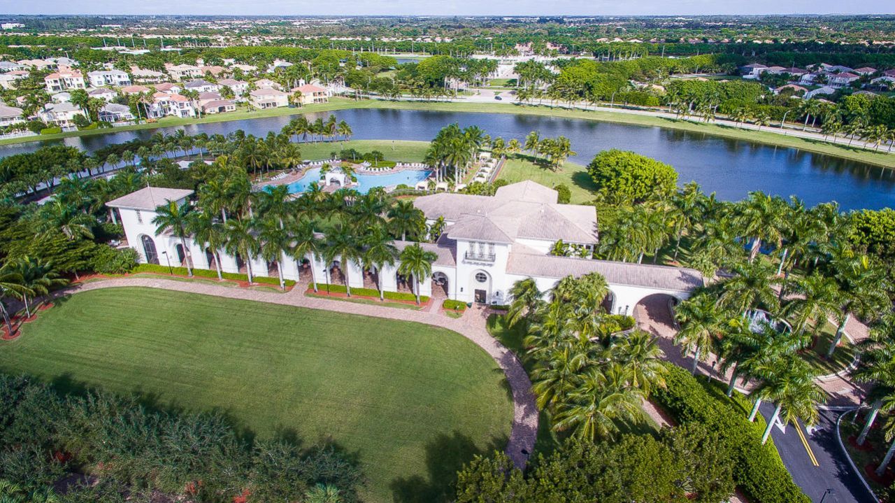 9885 Woodworth Court, Wellington, FL 33414 Photo