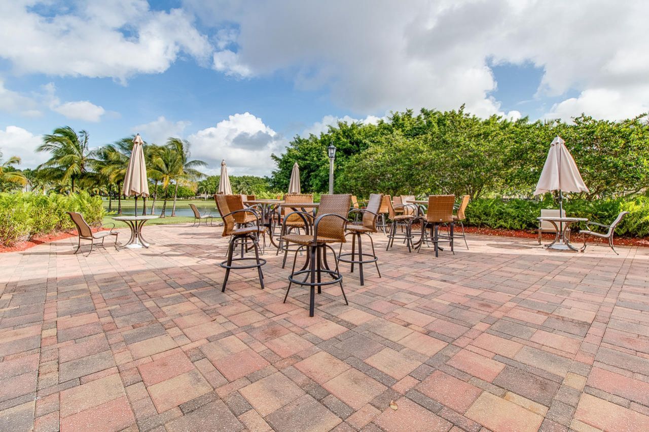 9885 Woodworth Court, Wellington, FL 33414 Photo