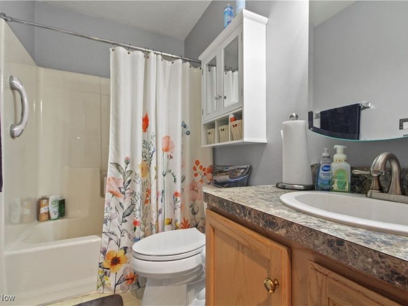 391 Centennial Drive, Vienna, OH 44473 Photo 19