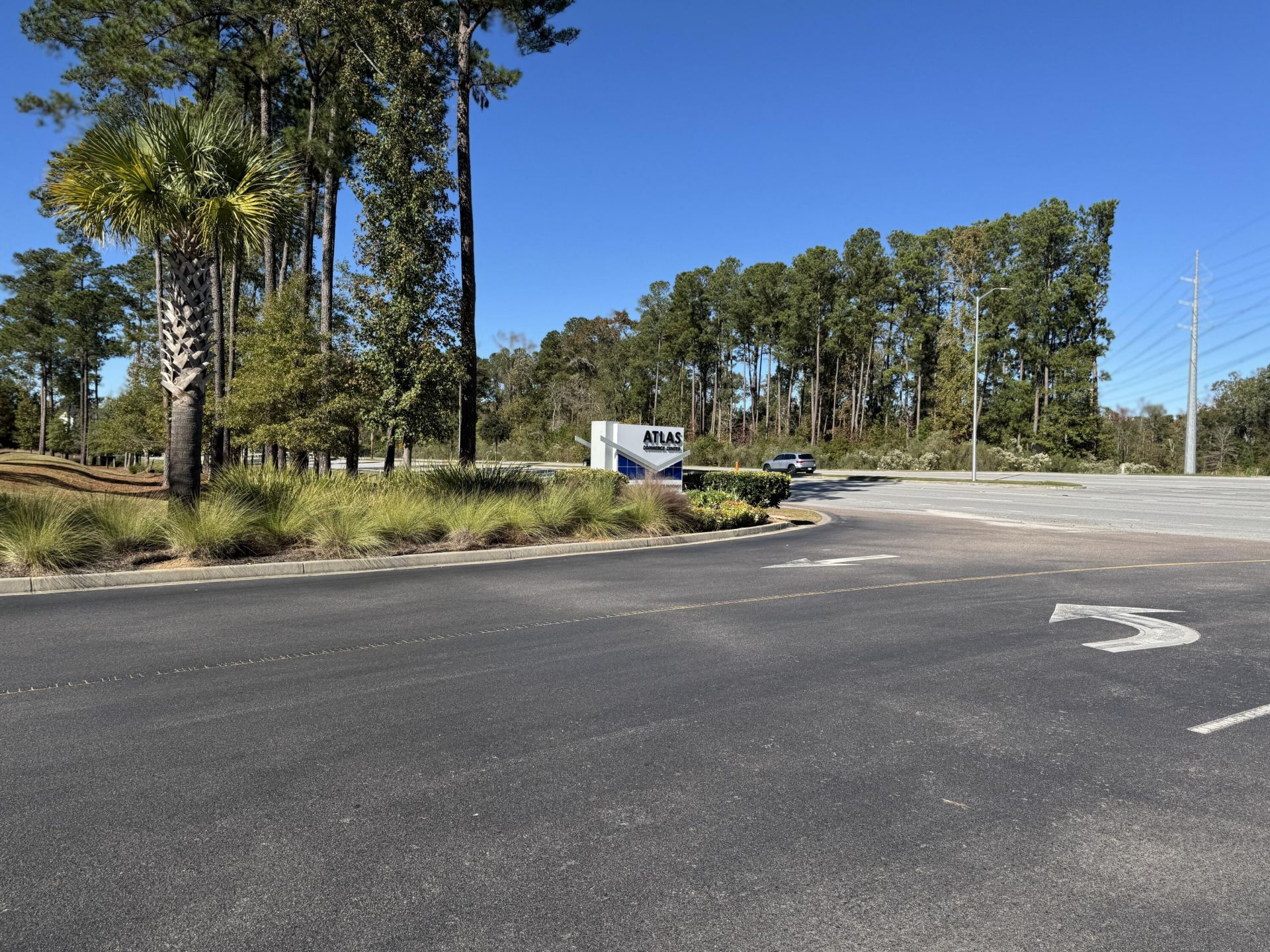 8351 Palmetto Commerce Parkway Photo 17