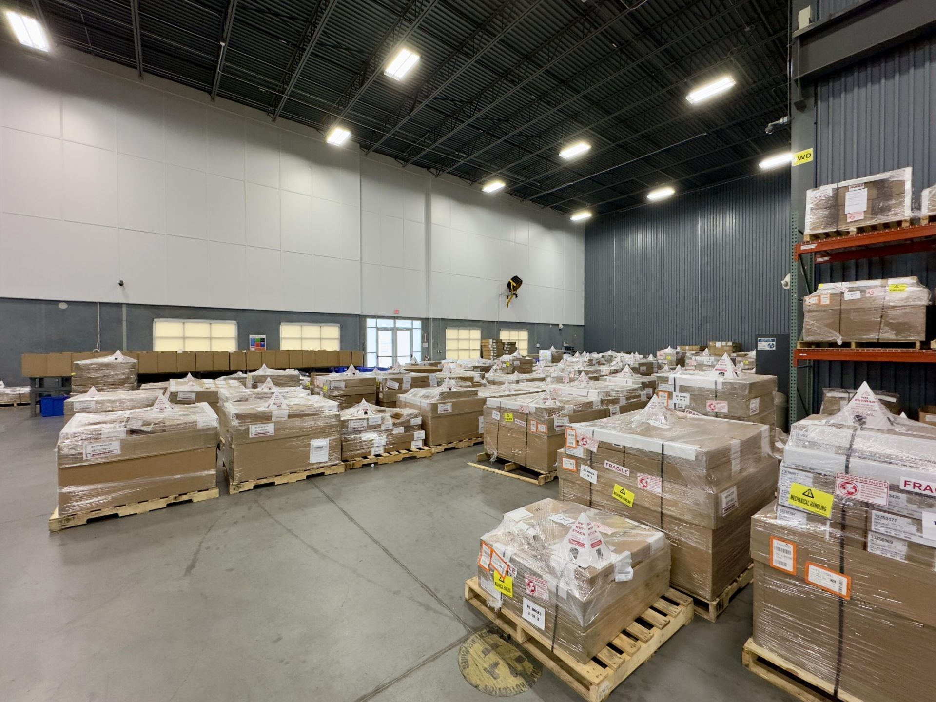 8351 Palmetto Commerce Parkway Photo 9