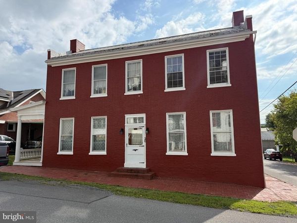 20 N MARKET STREET, MC VEYTOWN, PA 17051