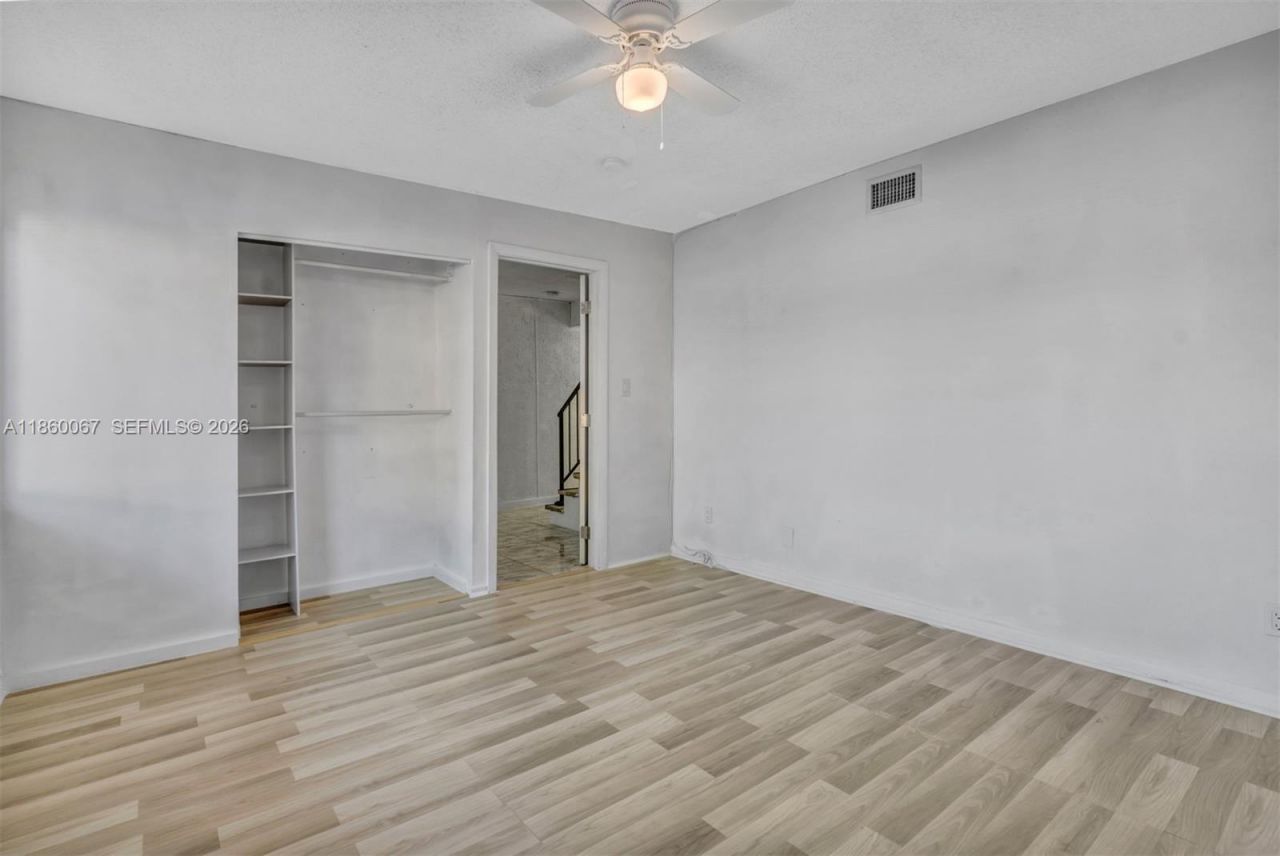 94 Pleasant Hill Ln, Tamarac, FL 33319 Photo