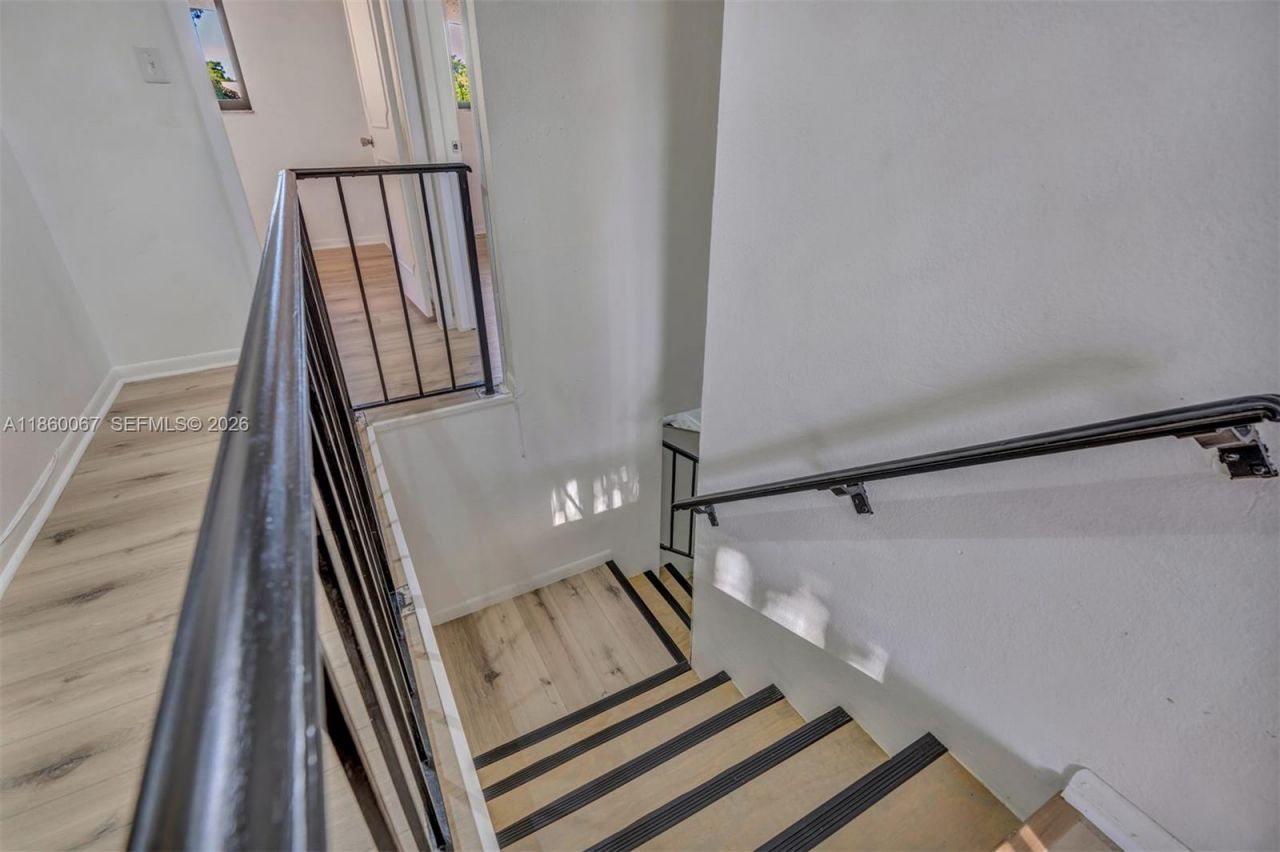 94 Pleasant Hill Ln, Tamarac, FL 33319 Photo