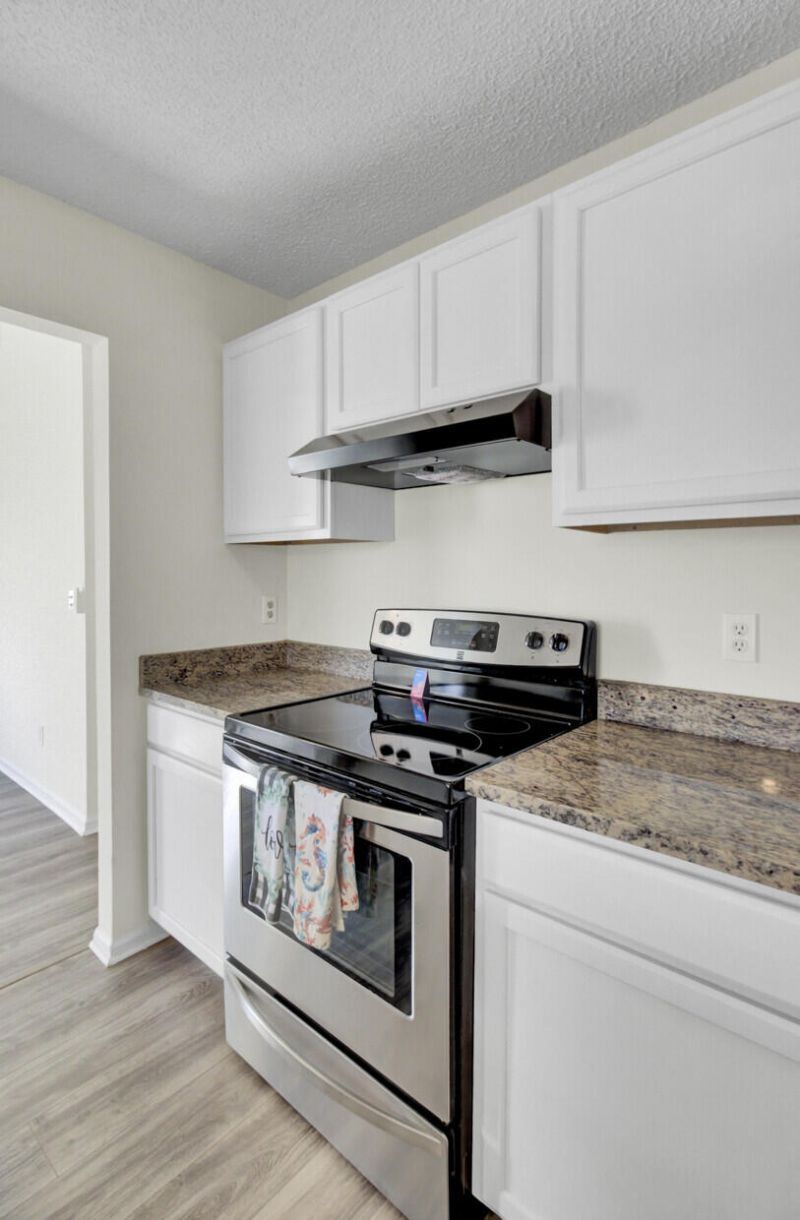 5125 Westview Street Photo 15