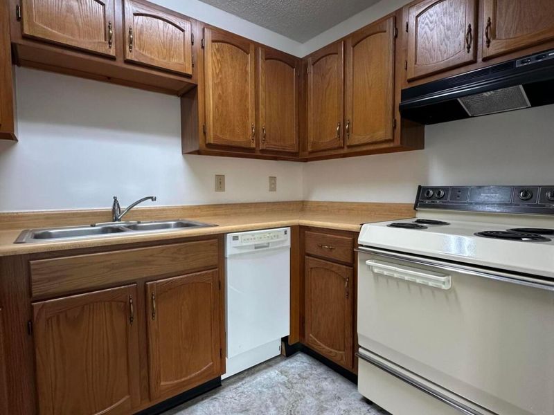 4143 Karl Road, Unit 314, Columbus, OH 43224 Photo 12