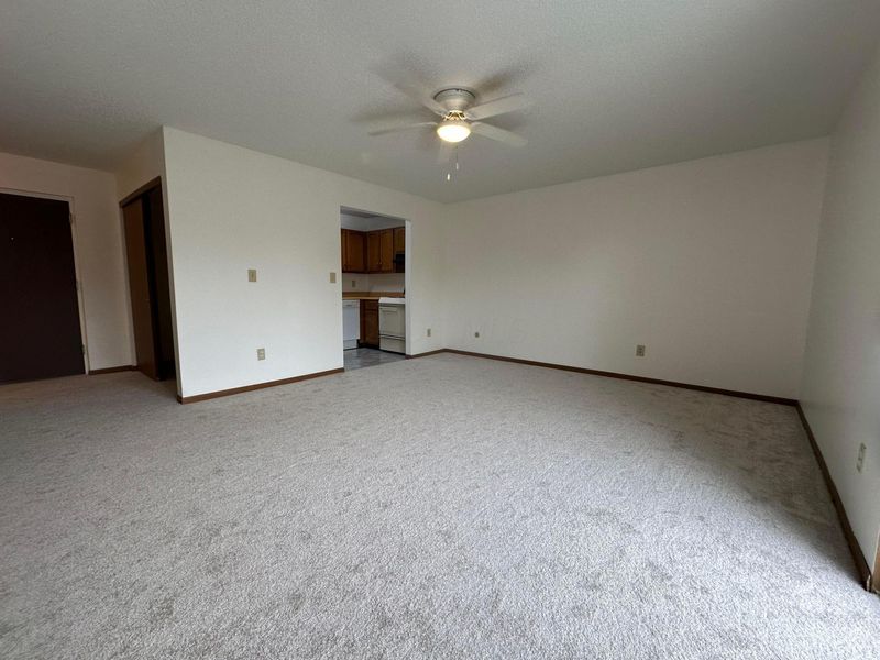 4143 Karl Road, Unit 314, Columbus, OH 43224 Photo 6