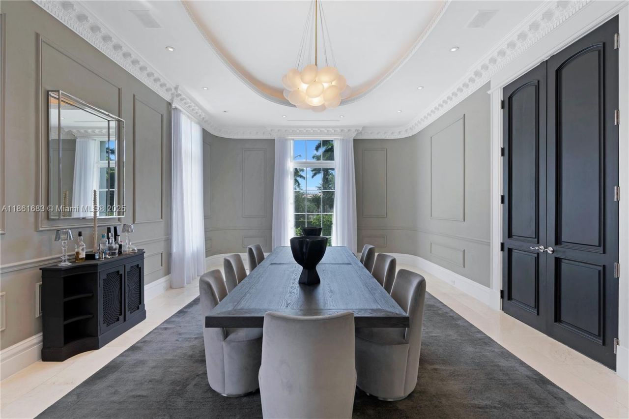 26 Tahiti Beach Island Rd, Coral Gables, FL 33143 Photo