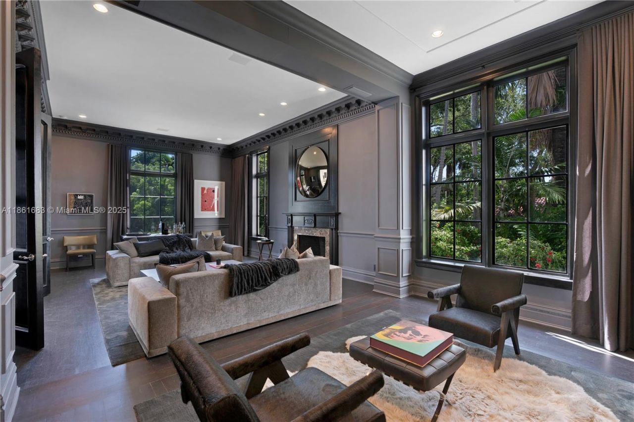 26 Tahiti Beach Island Rd, Coral Gables, FL 33143 Photo