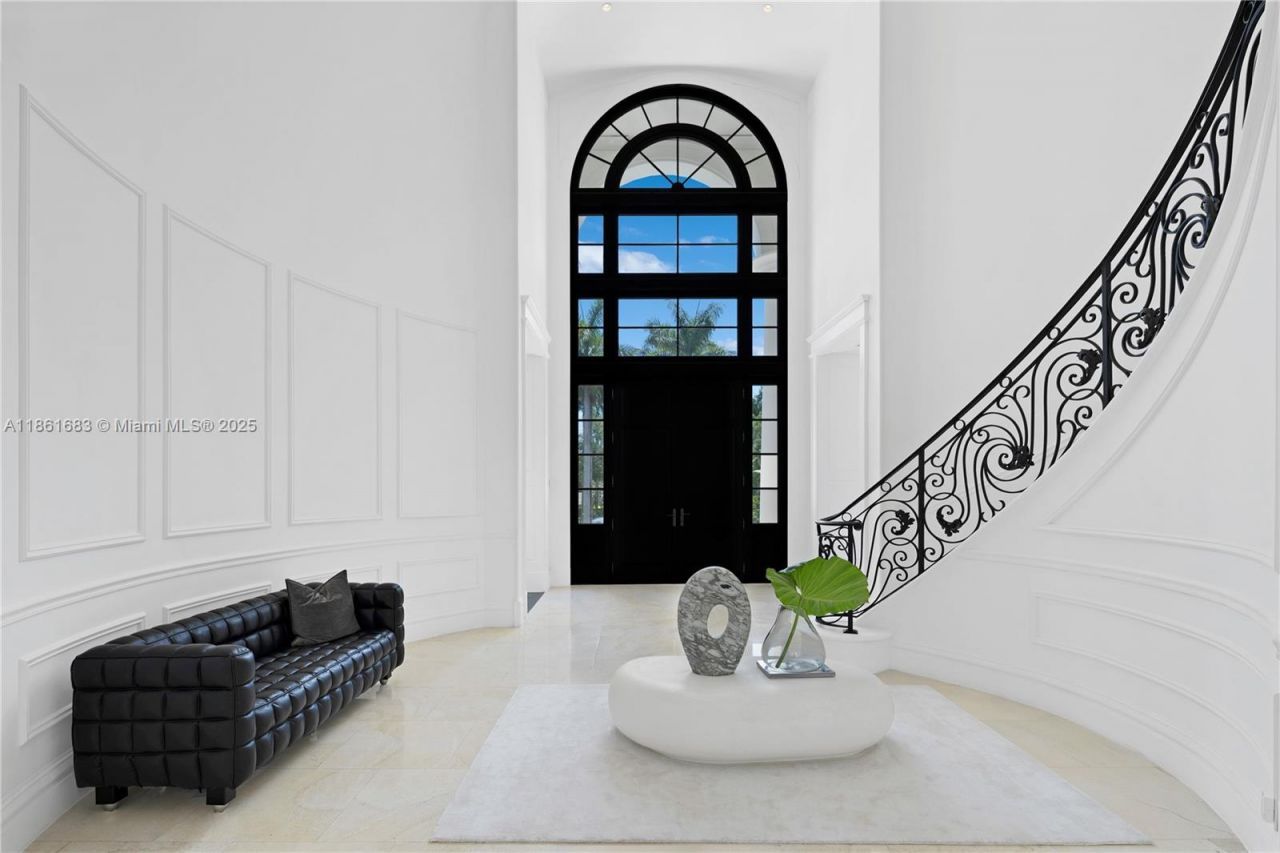 26 Tahiti Beach Island Rd, Coral Gables, FL 33143 Photo