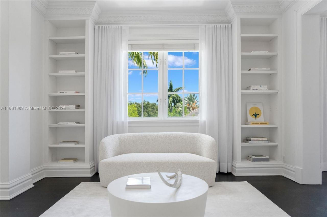 26 Tahiti Beach Island Rd, Coral Gables, FL 33143 Photo