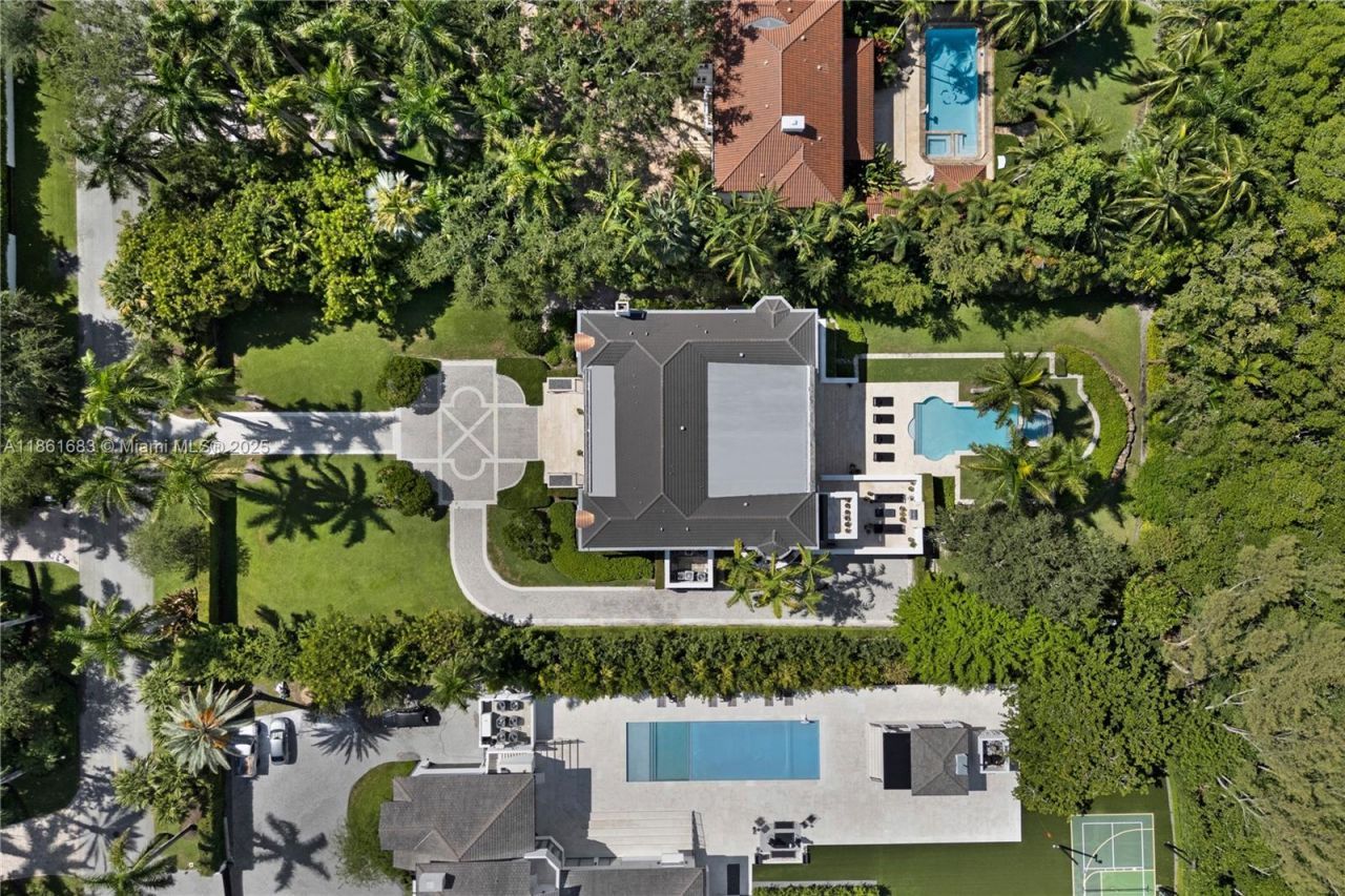 26 Tahiti Beach Island Rd, Coral Gables, FL 33143 Photo