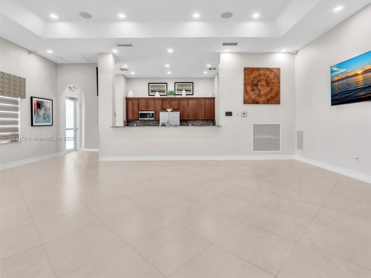 8926 W 35th Ct, Hialeah, FL 33018 Photo