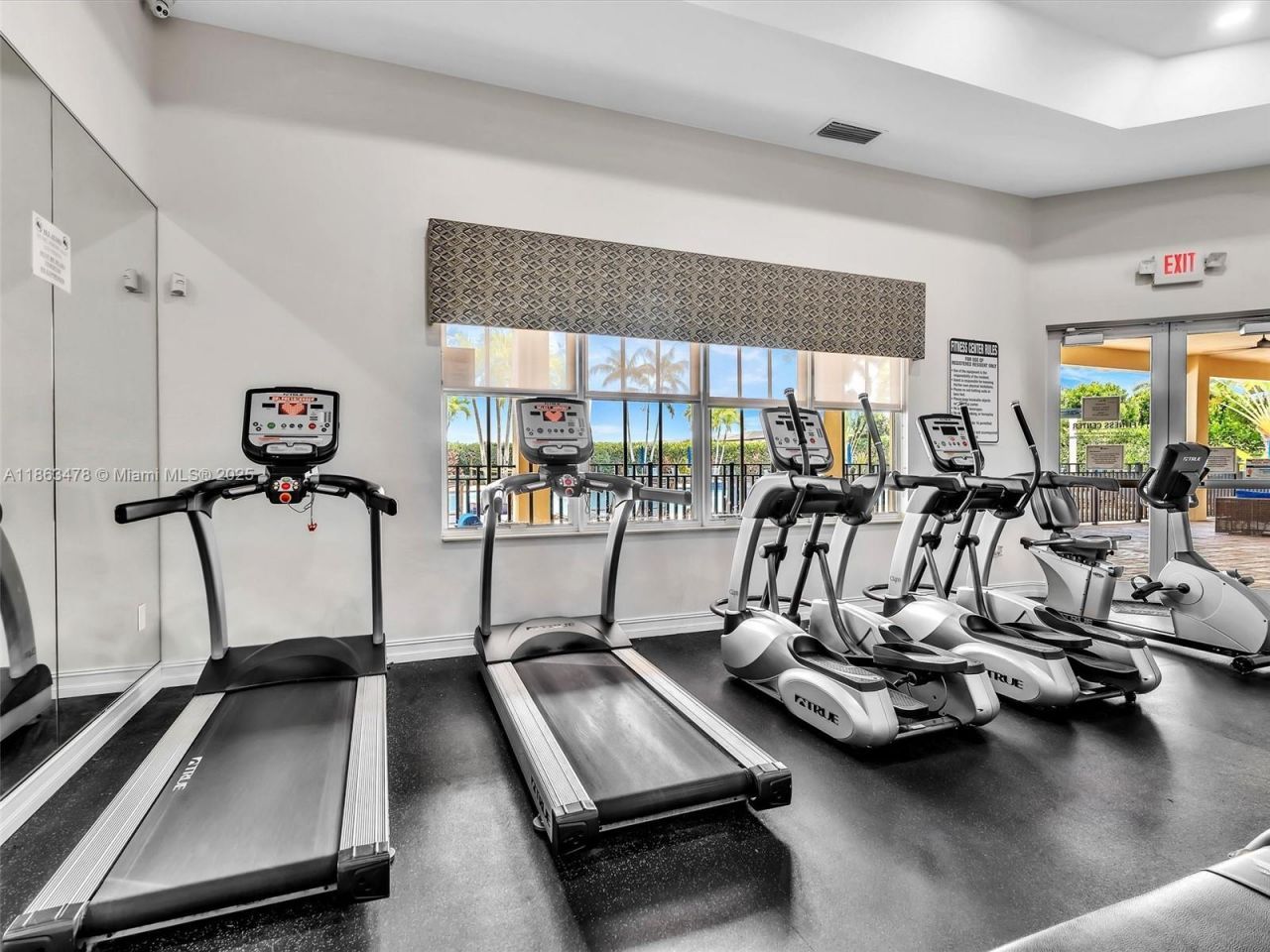 8926 W 35th Ct, Hialeah, FL 33018 Photo