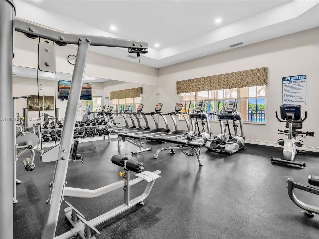 8926 W 35th Ct, Hialeah, FL 33018 Photo