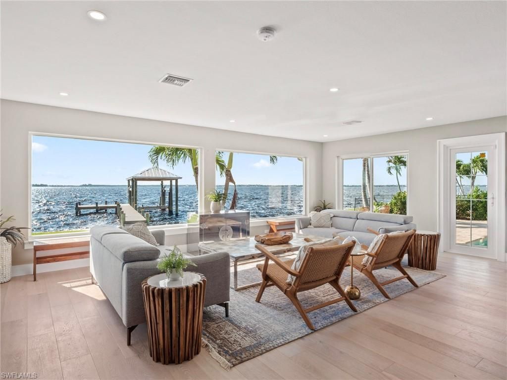 1209 Coconut Dr, Fort Myers, FL 33901 Photo