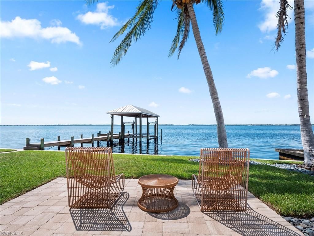 1209 Coconut Dr, Fort Myers, FL 33901 Photo