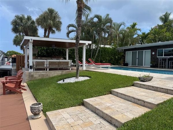 2761 NE 57th Ct, Fort Lauderdale, FL 33308