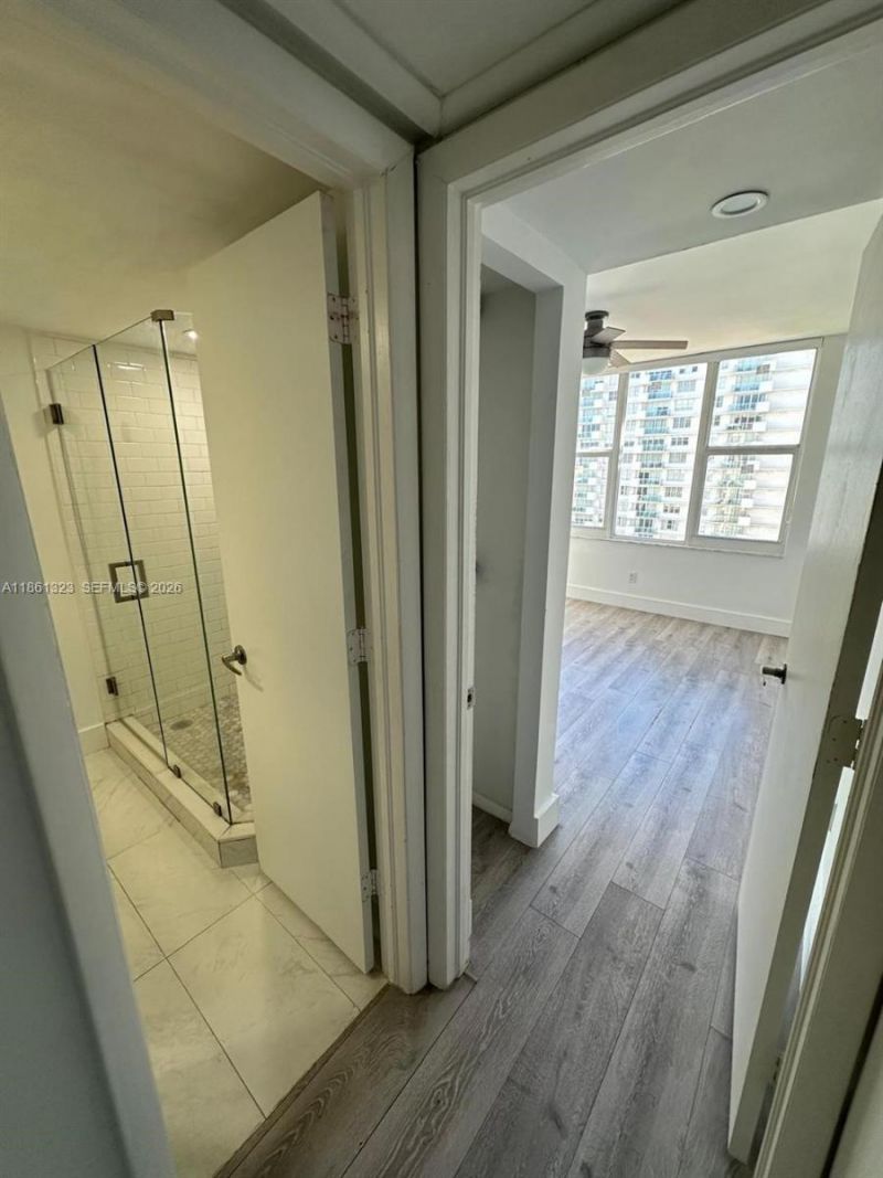 5600 Collins Ave, Unit 11W, Miami Beach, FL 33140 Photo