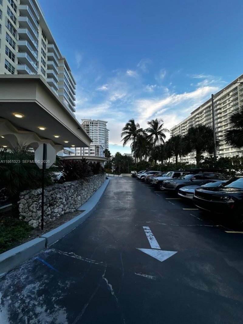 5600 Collins Ave, Unit 11W, Miami Beach, FL 33140 Photo