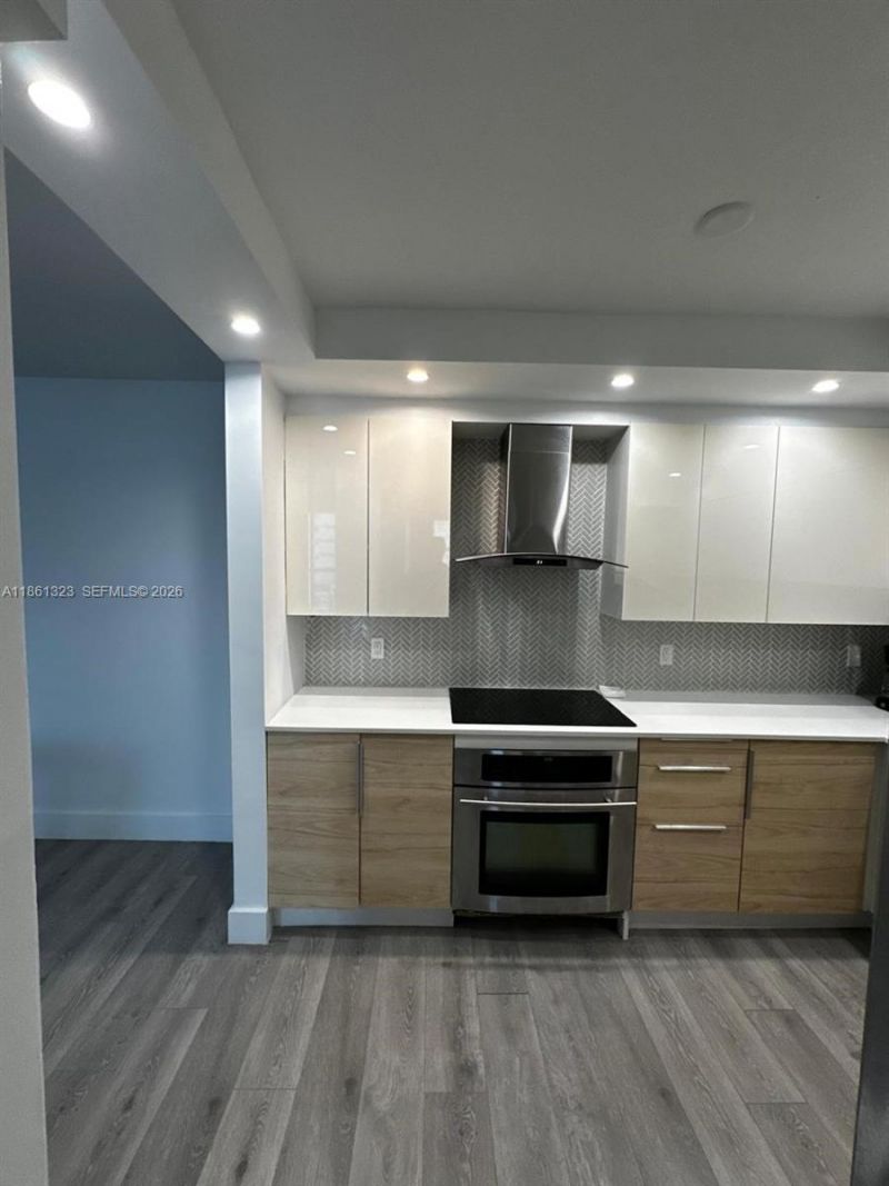 5600 Collins Ave, Unit 11W, Miami Beach, FL 33140 Photo