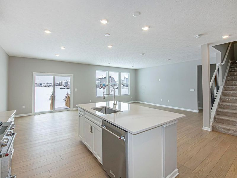 437 Weatherby Drive, Unit Lot 2476, Sunbury, OH 43074 Photo 4