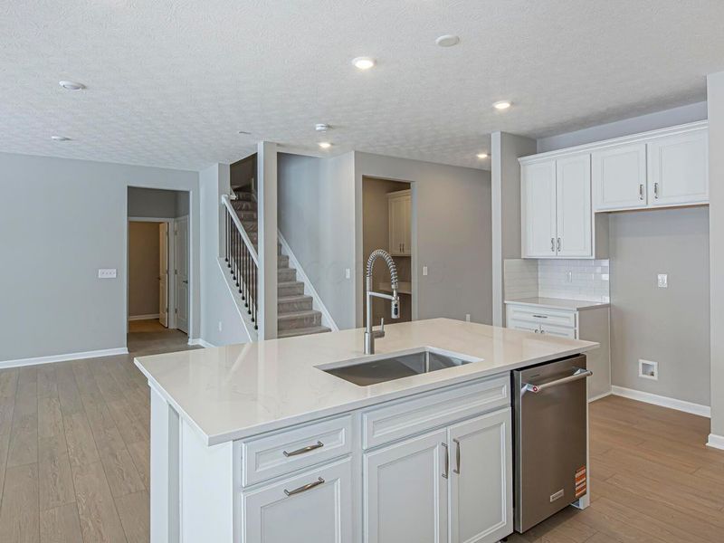 437 Weatherby Drive, Unit Lot 2476, Sunbury, OH 43074 Photo 5