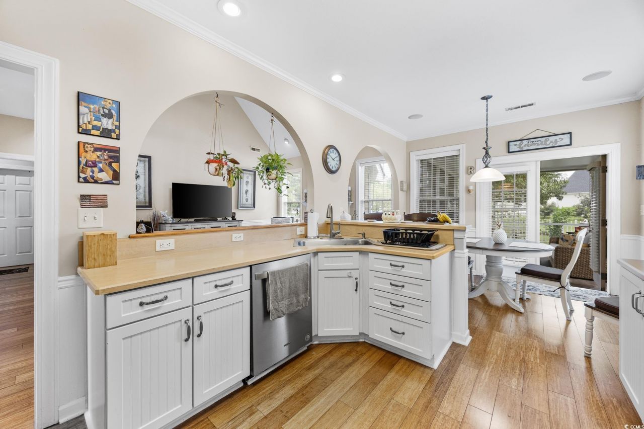 463 Springlake Dr. Photo 11