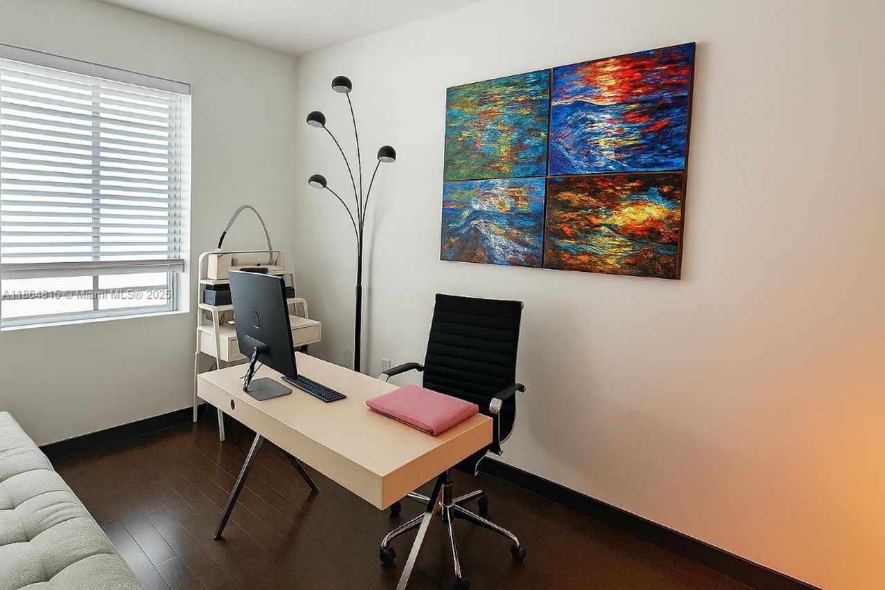 435 21st St, Unit 303, Miami Beach, FL 33139 Photo