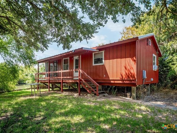 715 Haeber Lane, Tivoli, TX 77990