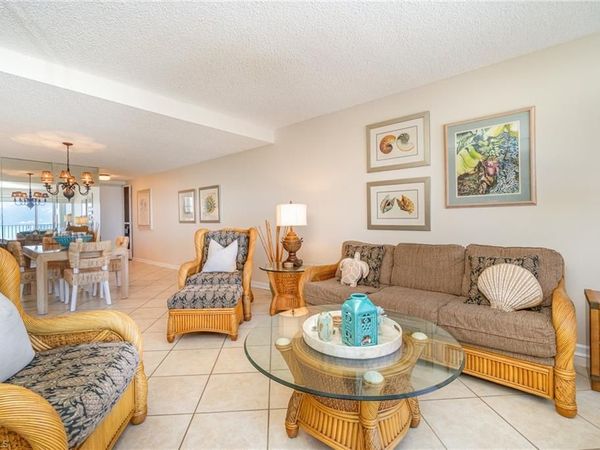 3443 Gulf Shore BLVD N, Unit 609, NAPLES, FL 34103